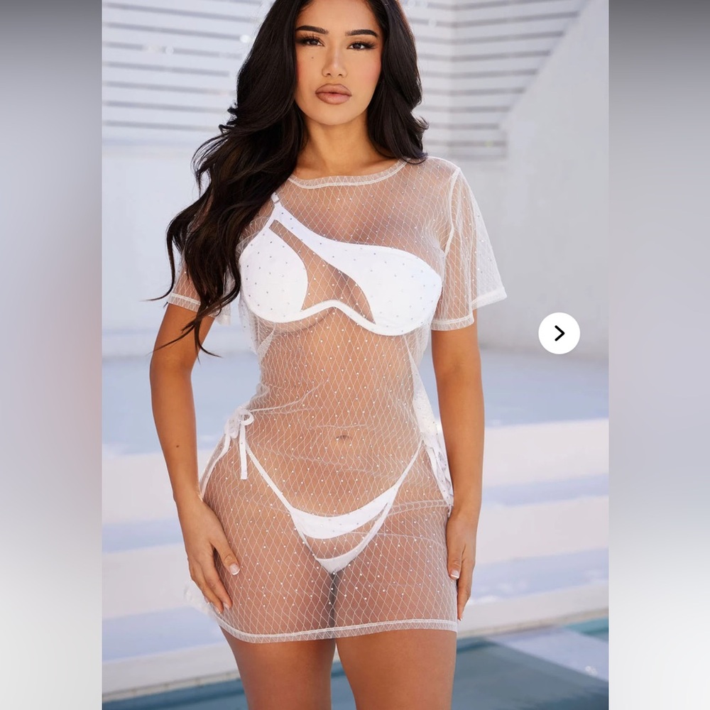 NWOT Fashion nova glittery cover up